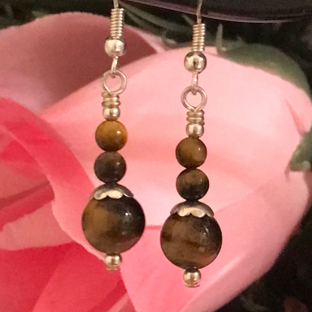 🔥ON SALE🔥3/$25🔥💖 LA Design💖Handmade Earrings